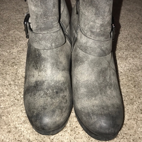 Grey and black Daytrip Clogs 🖤 - Picture 3 of 6